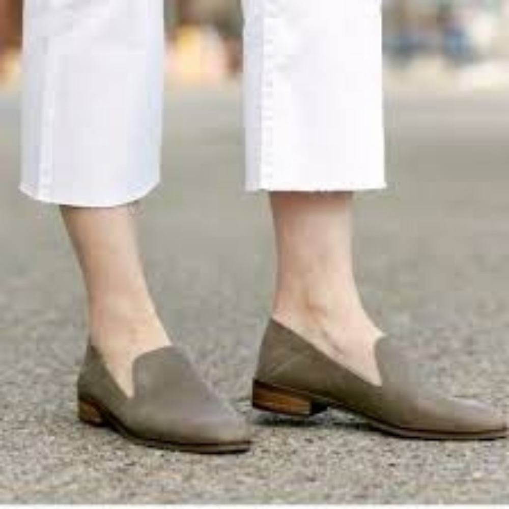 Lucky Brand Cahill flats/loafers. Size 11